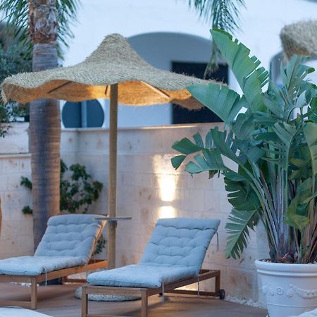 Dimora Nesea Bed & Breakfast Cozze Екстериор снимка