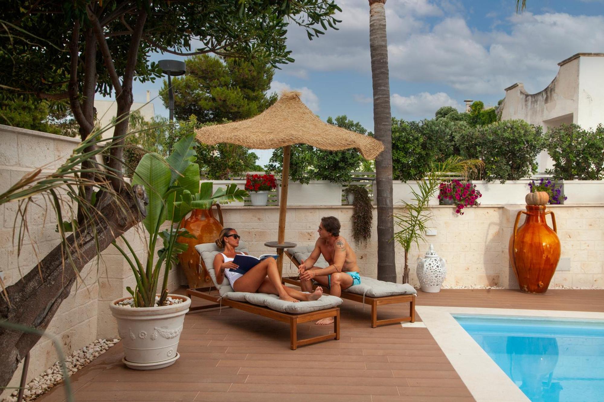 Dimora Nesea Bed & Breakfast Cozze Екстериор снимка